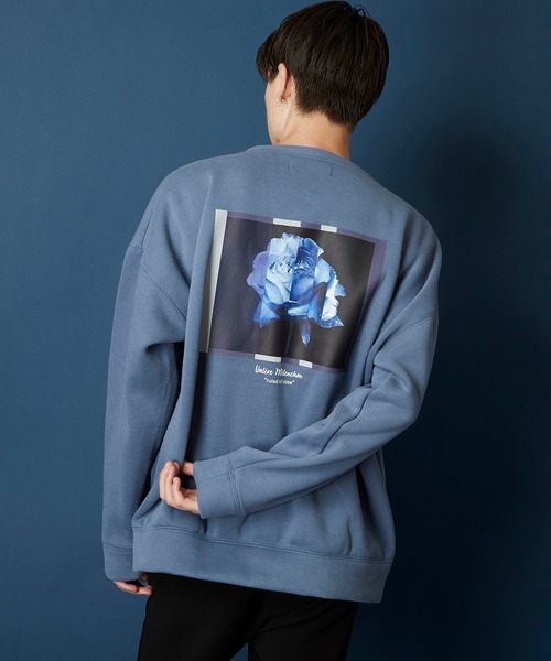 MEMENTISM（メメントイズム）の「裏起毛オーバーサイズプルオーバースウェットトレーナー　ユニセックス（スウェット・メンズ・ホワイト/ブラック/グレー/チャコール/ベージュ/ネイビー/パープル/ライトピンク/レッド/ワイン/オレンジ/グレー系その他2/ブラック系その他2/ホワイト系その他2/レッド系その他2/ピンク系その他2/ブルー系その他2/パープル系その他2/オレンジ系その他2/その他1/ホワイト系その他3/レッド系その他5/オレンジ系その他3/オレンジ系その他4/その他2/グレー系その他3/レッド系その他4/レッド系その他3/ピンク系その他4/ピンク系その他3/レッド系その他/オレンジ系その他/ピンク系その他/グレー系その他4/パープル系その他3/パープル系その他4/ブルー系その他5/ブルー系その他3/ブラック系その他4/ブラック系その他3/ホワイト系その他4/ベージュ系その他/ホワイト系その他/ブルー系その他/ブラック系その他/グレー系その他/パープル系その他/その他3/その他/グレー系その他6/クリーム/B/C/ブラック×ピンク/グレー×サックスブルー/グレー系その他5/ブラック×ブルー/ダークグリーン/レディッシュグレー/ヘザーグレー/サンドベージュ/カーキ/杢グレー/ライトベージュ/ブラウン系その他6/グリーン系その他4/ラベンダー/エメラルド/アーミー/アッシュグレー/ライトパープル/ブラウン系その他5/オートミール/ブルーグラス/ミント/ブラウン系その他2/オリーブドラブ/ブルー系その他7/ウィート/オリーブ/ホワイト×ブルー/ブラウン系その他3/ダークブルー/ライトグリーン/ライラック/グレイッシュブルー/グリーン系その他3/ライトグレー/パープル系その他6/ブラウン系その他4/ライトアッシュグレー/ベージュ系その他5/ミックスグレー/パープル系その他5/タン/White/ダークカーキ/トップグレー/グレー×ホワイト/モカ/A/レッドパープル/グリーン×ピンク/グレー×ピンク/チョコ/クリアグリーン/霜降りグレー/ホワイト×ピンク/ダークオリーブ/Black/ベージュ系その他2/チャコールグレー×ブラック/LT.Gray/セージグリーン/ホワイト系その他7/ベージュ×ブラック/プラム/ケリー/ブラック×ブラック/ブラック×グリーン/ブラック系その他6/ブラックミックス/ブラック系その他5/バイオレット/その他4/ブルーグレー/ライム/ベージュ系その他6/ブラック×レッド/モスグリーン/ライトブルーグレー/グレー系その他7/ホワイト×ブラック/ライトグレー系1/ライトグレー系6/ライトグレー系7/その他14/ライトグレー系/ライトグレー系4/その他10/その他12/ホワイト系4/ホワイト系1/ホワイト系3/ホワイト系7/その他11/ホワイト系6/ホワイト系5/その他16/ホワイト系9/ホワイト系8/ベージュ系8/その他18/その他19/ライトグリーン系2/ライトグリーン系1/ライトグリーン系/ライトグリーン系5/ライトグリーン系4/ライトグリーン系3/その他15/ライトグリーン系7/ネイビー系1/ネイビー系/ライトグリーン系8/ベージュ系5/ブルー系9/ネイビー系2/その他17/ブラック系/ブラック系3/ブラック系6/ベージュ系6/ベージュ系9/グレー系3/グレー系6/ライトグリーン系6/ライトグリーン系9/ホワイト系2/ライトグレー系2/ライトグレー系5/グレー系/ライトグレー系9/グレー系9/ブルー系1/ネイビー系5/ネイビー系8/その他13/ブラック系9/ライトグレー系8/グレー系4/グレー系2/グレー系7/グレー系1/グレー系5/ベージュ系2/ベージュ系/ベージュ系1/ブラック系4/グレー系8/ブラック系2/ブラック系1/ブラック系8/ブラック系7/ブラック系5/ライトグレー系3/ピンク系2/ピンク系7/ブルー系8/ピンク系6/ピンク系9/ピンク系5/ピンク系8/ブルー系2/ピンク系1/ピンク系4/ホワイト系/ベージュ系3/ブルー系4/ブルー系3/ベージュ系7/ベージュ系4/ネイビー系4/ネイビー系3/ブルー系/ネイビー系9/ネイビー系7/ブルー系7/ブルー系6/ピンク系3/ブルー系5/ネイビー系6・SMALL/MEDIUM/LARGE/X-LARGE/3/2/M size/L size）」の2枚目の写真