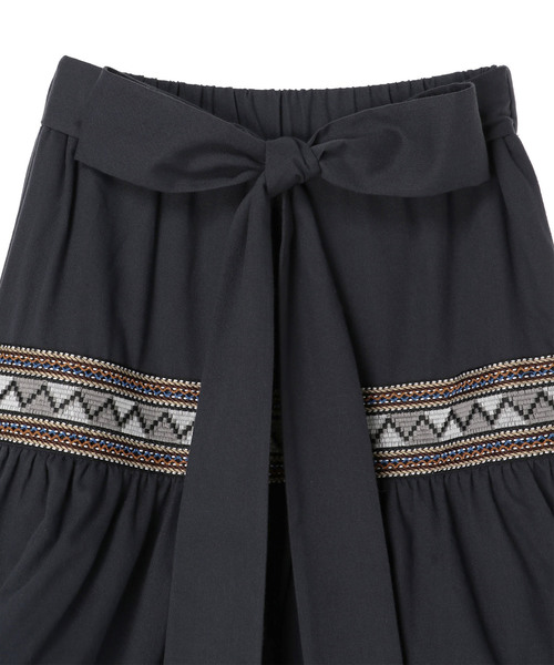 ALEXIA STAM（アリシアスタン）の「Tiered Maxi Skirt/マキシスカート（スカート・レディース・ホワイト/ブラウン/チャコール・FREE）」の17枚目の写真