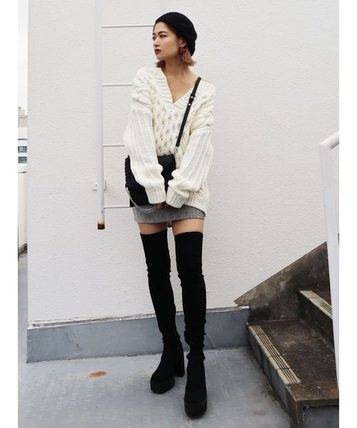 EMODA(エモダ)の「ラインケーブルニット(ニット/セーター・レディース・ホワイト/ブラック/レッド/カーキ・FREE)」の14枚目の写真