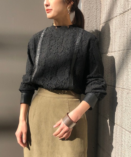 &g'aime（アンジェム）の「【&g'aime】レース×レザーブラウス（シャツ/ブラウス・レディース・チャコールグレー/ブラック/モカ・FREE）」の2枚目の写真
