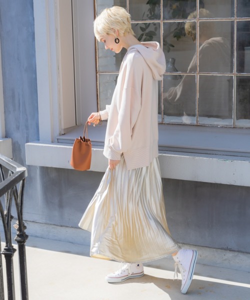 archives（アルシーヴ）の「グリッタープリーツスカート（スカート・レディース・ゴールド/ブラック/ブラウン/シルバーグレー・MEDIUM）」の9枚目の写真