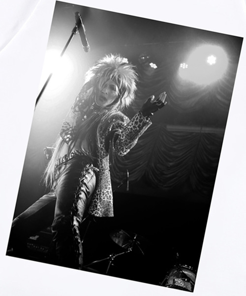 Amplifier “石井秀仁” TEE design A（Tシャツ/カットソー）｜MEDICOM TOY（メディコムトイ）