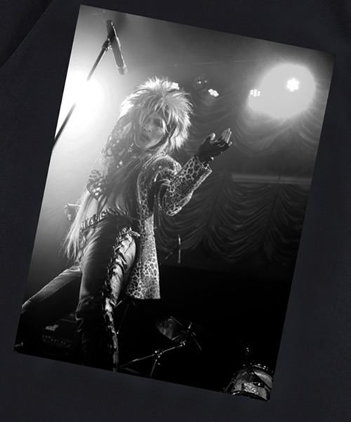 Amplifier “石井秀仁” TEE design A（Tシャツ/カットソー）｜MEDICOM TOY（メディコムトイ）