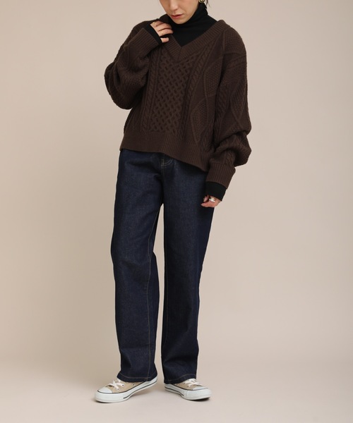 ap retro（アプレトロ）の「バックリボンケーブルVネックニット【ZOZO限定アイテム】（ニット/セーター・レディース・ブラック/ベージュ/ブラウン/オフホワイト/ピンク/グリーン・FREE）」の22枚目の写真