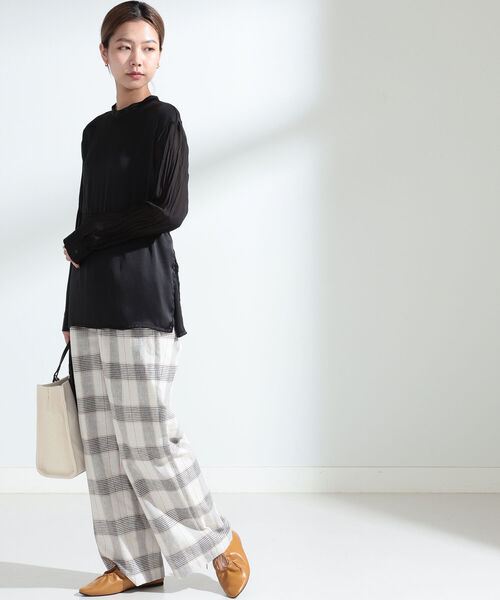 Ray BEAMS（レイビームス）の「Ray BEAMS / サテン ワッシャー スリーブ ブラウス（シャツ/ブラウス・レディース・オフホワイト/ブラック・ONE SIZE）」の12枚目の写真