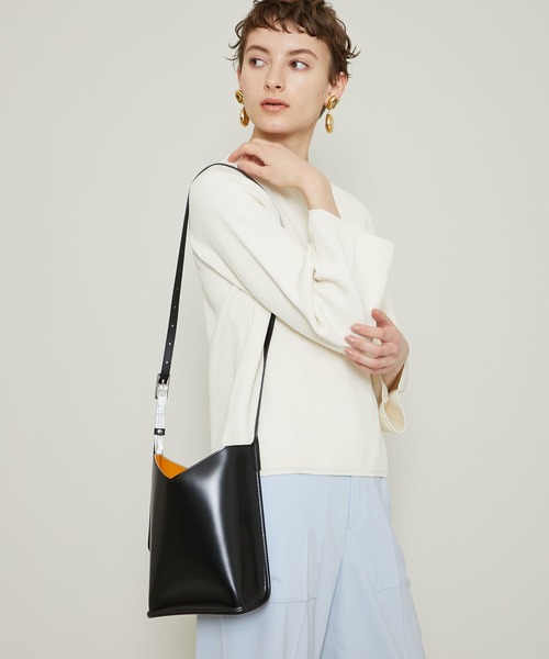 PIENI（ピエニ）の「【PIENI(ピエニ）】センターカットデザイン