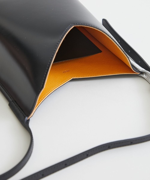 PIENI(ピエニ)の「【PIENI(ピエニ)】センターカットデザインショルダーバッグ/HARYA M/SZB-34-5048(ショルダーバッグ・レディース・ブラック/グレー/オレンジ・FREE)」の11枚目の写真