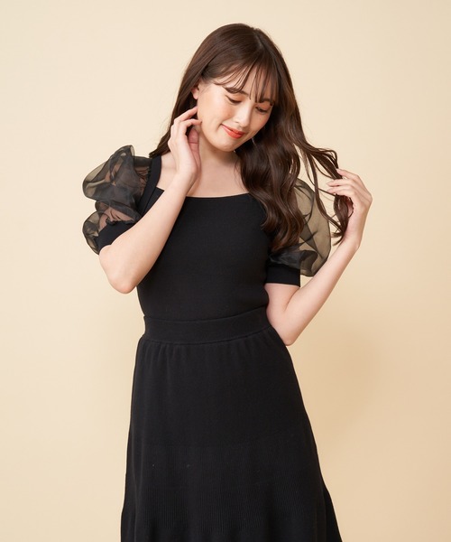 MIIA(ミーア)の「袖シアーニット(ニット/セーター・レディース・ブラック/ブルー/オフホワイト・FREE)」の2枚目の写真