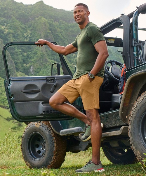 L.L.Bean(エルエルビーン)の「エブリデイ・サンスマート・ティ、半袖 ロゴ 米国フィット・レギュラー(Tシャツ/カットソー・メンズ・ブラック/ブルー系/イエロー/グリーン/ヘザーグレー/ブルー系1/イエロー系・MEDIUM/SMALL/LARGE)」の15枚目の写真