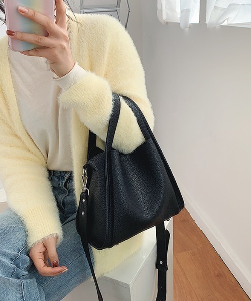 MKT(エムケーティー)の「スクエア エコレザーショルダーバッグ/ハンドバッグ(ショルダーバッグ・レディース・ブラック/ダークブラウン/ブラウン/アイボリー・FREE)」の3枚目の写真