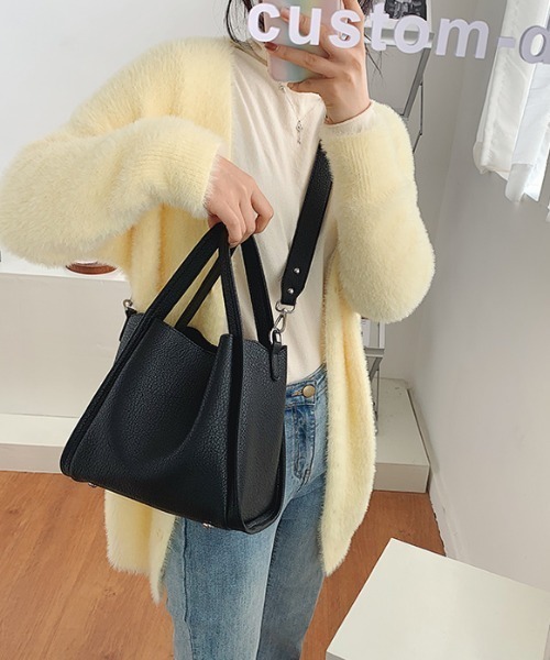 MKT(エムケーティー)の「スクエア エコレザーショルダーバッグ/ハンドバッグ(ショルダーバッグ・レディース・ブラック/ダークブラウン/ブラウン/アイボリー・FREE)」の7枚目の写真