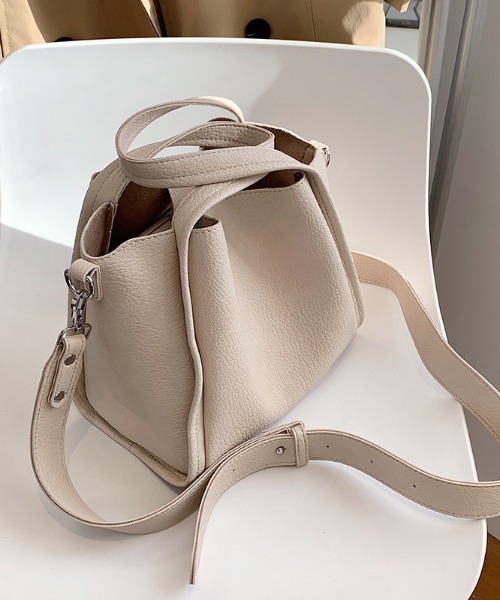 MKT(エムケーティー)の「スクエア エコレザーショルダーバッグ/ハンドバッグ(ショルダーバッグ・レディース・ブラック/ダークブラウン/ブラウン/アイボリー・FREE)」の9枚目の写真