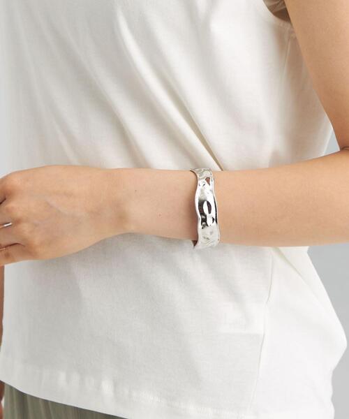 green label relaxing（グリーンレーベルリラクシング）の「CFC メタル プレート ブレスレット（ブレスレット・レディース・シルバー/ゴールド・FREE）」の2枚目の写真