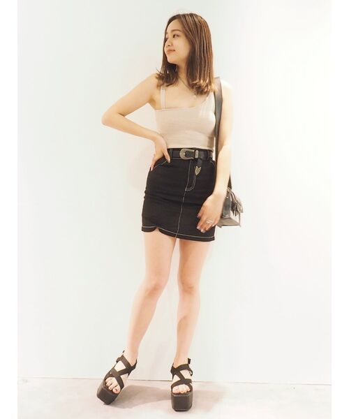 EVRIS（エヴリス）の「アシメストラップニットビスチェ（Tシャツ/カットソー・レディース・ブラック/パープル/カーキ/アイボリー・FREE）」の21枚目の写真