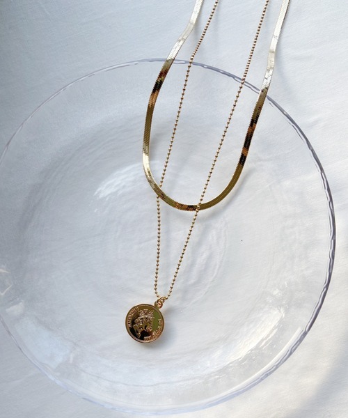 CLEA（クレア）の「コイン×スネークチェーン2連ネックレス（ネックレス・レディース・シルバー/ゴールド・FREE）」の4枚目の写真
