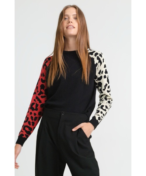 Desigual(デシグアル)の「アニマルプリント袖 セーター CARLYN(ニット/セーター・レディース・ブラック・2L/SS/S/M/L)」の5枚目の写真