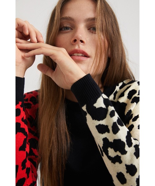 Desigual(デシグアル)の「アニマルプリント袖 セーター CARLYN(ニット/セーター・レディース・ブラック・2L/SS/S/M/L)」の8枚目の写真