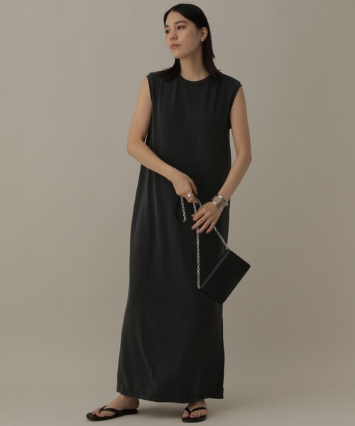 REMI RELIEF（レミレリーフ）の「【REMI RELIEF】別注カットマキシワンピース（ワンピース・レディース・ブラック/ブラウン・FREE）」の4枚目の写真