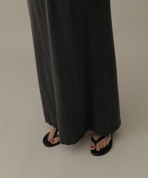 REMI RELIEF（レミレリーフ）の「【REMI RELIEF】別注カットマキシワンピース（ワンピース・レディース・ブラック/ブラウン・FREE）」の16枚目の写真