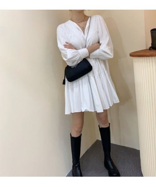 MAISON BREEZE（メゾンブリーズ）の「【MAISON BREEZE】デザインプリーツフレアブラウス SCCH17（チュニック・レディース・ブラック/ホワイト/グリーン・FREE）」の9枚目の写真