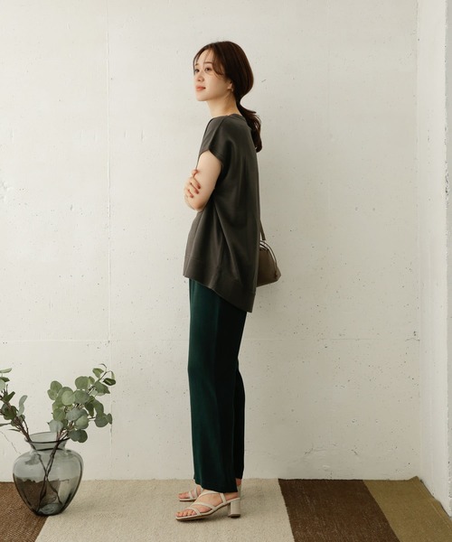 URBAN RESEARCH DOORS（アーバンリサーチドアーズ）の「ルーズフレンチスリーブプルオーバー（Tシャツ/カットソー・レディース・チャコールグレー/カーキ/ライトベージュ・ONE）」の7枚目の写真