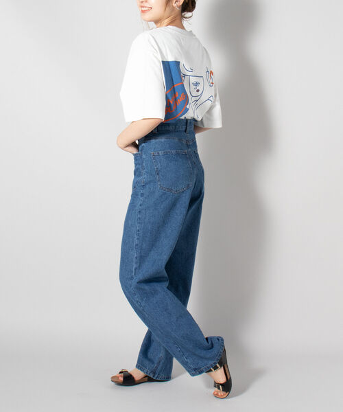 GLOSTER（グロスター）の「イラストレーター”オガワ＠ogwillust”コラボTシャツ『NOW PLAYING』（Tシャツ/カットソー・メンズ・オフホワイト・MEDIUM/LARGE）」の4枚目の写真