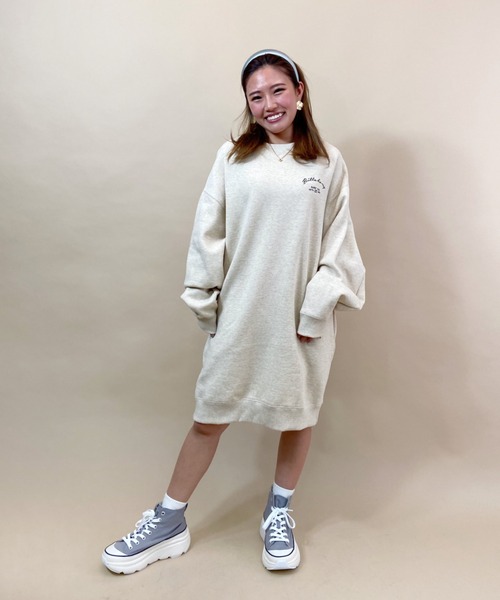 BILLABONG(ビラボン)の「BILLABONG/ビラボン ビッグシルエット バックプリントスウェットワンピース BB014-355(ワンピース・レディース・ホワイト/ピンク/ブラック・M/L)」の8枚目の写真