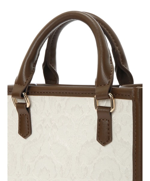 earth music&ecology（アースミュージックアンドエコロジー）の「スクエアジャガードバッグ ＊（トートバッグ・レディース・アイボリー/ブラック・FREE）」の11枚目の写真