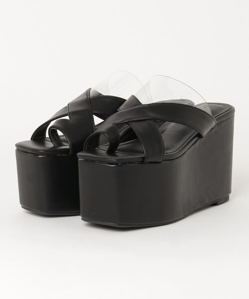 chumchum（チャムチャム）の「chumchum ホールドトングサンダル（サンダル・レディース・ブラック/ベージュ・M/L/LL/S）」の2枚目の写真