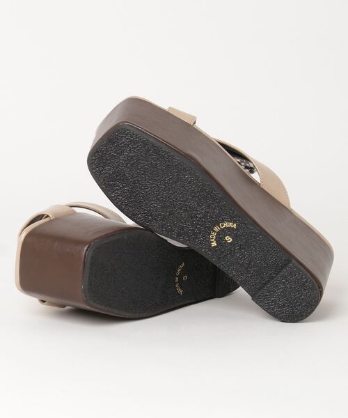 chumchum（チャムチャム）の「chumchum ホールドトングサンダル（サンダル・レディース・ブラック/ベージュ・M/L/LL/S）」の4枚目の写真