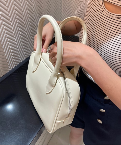 SpRay（スプレイ）の「２ＷＡＹスクエアボストンバッグ（ショルダーバッグ・レディース・ブラック/ダークブラウン/ベージュ/ブラウン/アイボリー・FREE）」の17枚目の写真