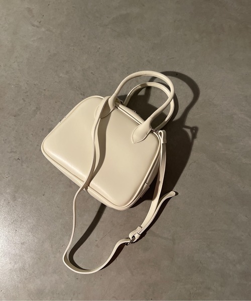 SpRay（スプレイ）の「２ＷＡＹスクエアボストンバッグ（ショルダーバッグ・レディース・ブラック/ダークブラウン/ベージュ/ブラウン/アイボリー・FREE）」の19枚目の写真