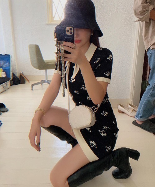 EIMY ISTOIRE(エイミーイストワール)の「スリムスクエアロングブーツ(ブーツ・レディース・ブラック/ホワイト/ベージュ・SMALL/MEDIUM/LARGE)」の17枚目の写真