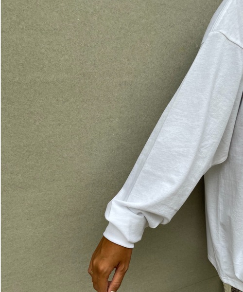 ROXY(ロキシー)の「【ZOZO限定アイテム】LOGO LONGSLEEVE TEE/ロキシーバックプリント長袖ロンT(Tシャツ/カットソー・レディース・ブラウン/グレー/ホワイト・FREE)」の13枚目の写真