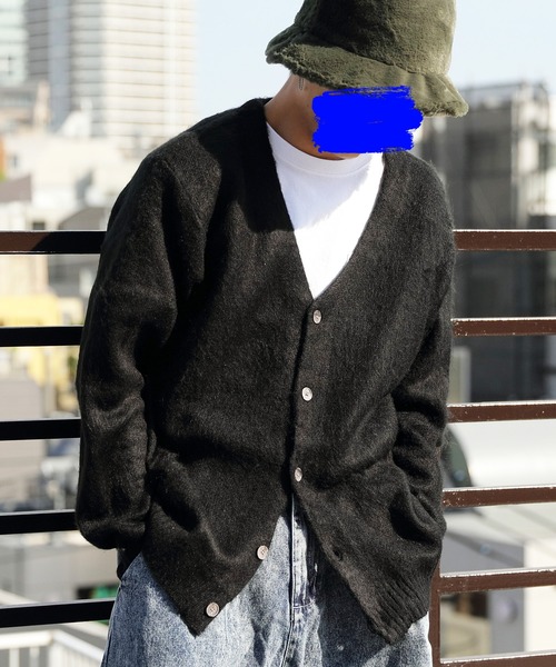 ８(eight)（エイト）の「ニットカーディガン（カーディガン/ボレロ・メンズ・ブラック/レッド/グリーン/アイボリー/ブルーグレー/マスタード/グレイッシュベージュ/スモーキーグリーン系・MEDIUM/LARGE）」の19枚目の写真