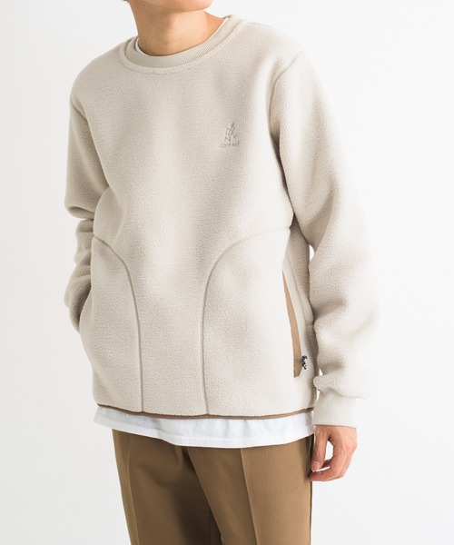 And A（アンドエー）の「GRAMICCI グラミチ / BOA FLEECE PULLOVER ボアフリースプルオーバースウェット トレーナー（セットアップ） / GUJK-21F073（スウェット・メンズ・ナチュラル/ベージュ/ブラック/オリーブ・X-LARGE/MEDIUM/LARGE/SMALL）」の3枚目の写真