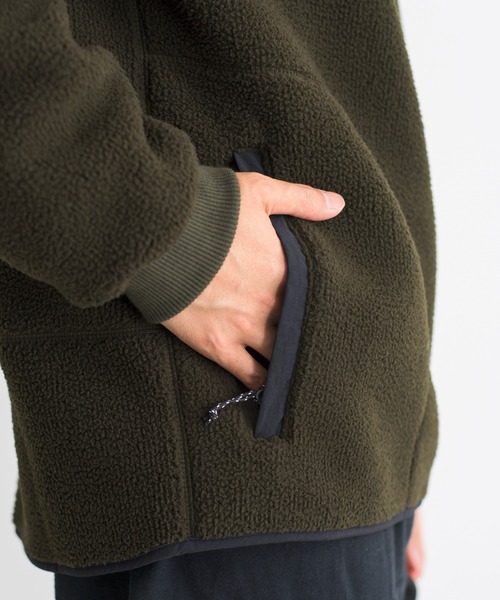 And A（アンドエー）の「GRAMICCI グラミチ / BOA FLEECE PULLOVER ボアフリースプルオーバースウェット トレーナー（セットアップ） / GUJK-21F073（スウェット・メンズ・ナチュラル/ベージュ/ブラック/オリーブ・X-LARGE/MEDIUM/LARGE/SMALL）」の12枚目の写真