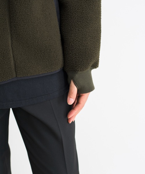 And A（アンドエー）の「GRAMICCI グラミチ / BOA FLEECE PULLOVER ボアフリースプルオーバースウェット トレーナー（セットアップ） / GUJK-21F073（スウェット・メンズ・ナチュラル/ベージュ/ブラック/オリーブ・X-LARGE/MEDIUM/LARGE/SMALL）」の13枚目の写真