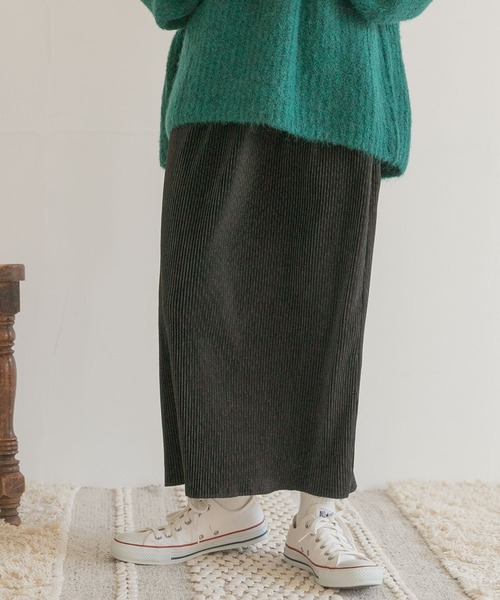 ITEMS URBANRESEARCH（アイテムズ アーバンリサーチ）の「プリーツタイトスカート（スカート・レディース・ブラック/モカ/グレー系その他・FREE）」の2枚目の写真