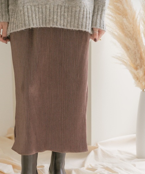 ITEMS URBANRESEARCH（アイテムズ アーバンリサーチ）の「プリーツタイトスカート（スカート・レディース・ブラック/モカ/グレー系その他・FREE）」の16枚目の写真