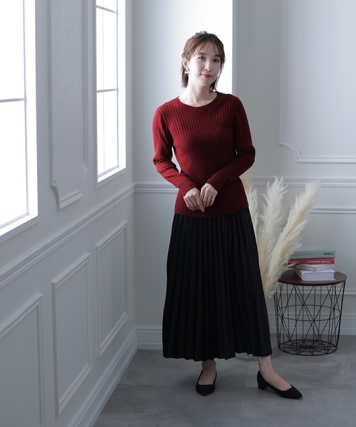 ElegChic(エレグシック)の「ラウンドネックリブニット(ニット/セーター・レディース・ブラック/ダークグリーン/ボルドー/杢グレー/グレイッシュベージュ/オフホワイト・MEDIUM/X-LARGE/XXX-LARGE)」の19枚目の写真