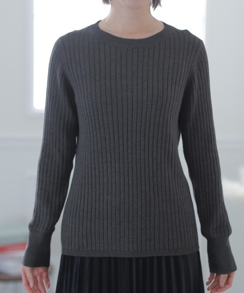 ElegChic(エレグシック)の「ラウンドネックリブニット(ニット/セーター・レディース・ブラック/ダークグリーン/ボルドー/杢グレー/グレイッシュベージュ/オフホワイト・MEDIUM/X-LARGE/XXX-LARGE)」の15枚目の写真