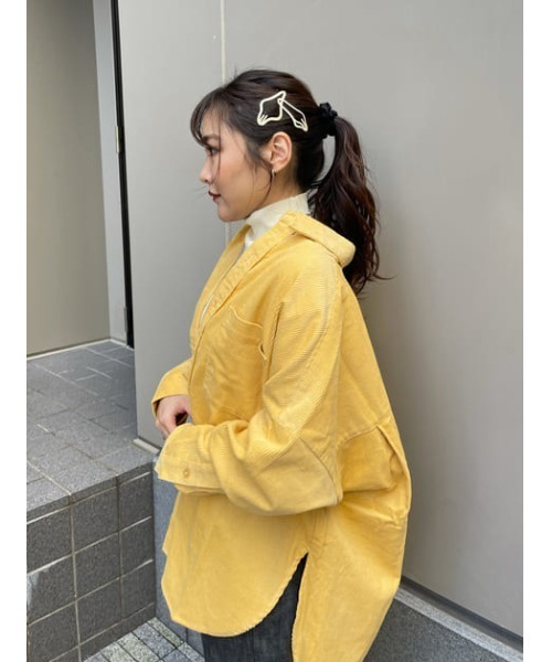 THROW by SLY(スローバイスライ)の「THROW CORDUROY OVER BOXY SH コーデュロ イオーバー シャツ(シャツ/ブラウス・レディース・ターコイズブルー/ライトイエロー・FREE)」の17枚目の写真