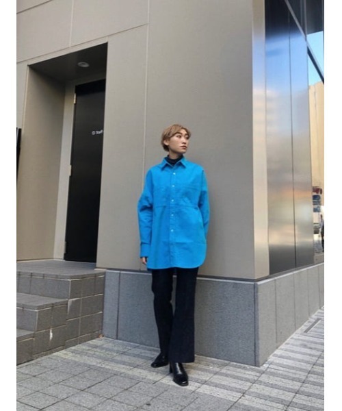 THROW by SLY(スローバイスライ)の「THROW CORDUROY OVER BOXY SH コーデュロ イオーバー シャツ(シャツ/ブラウス・レディース・ターコイズブルー/ライトイエロー・FREE)」の21枚目の写真
