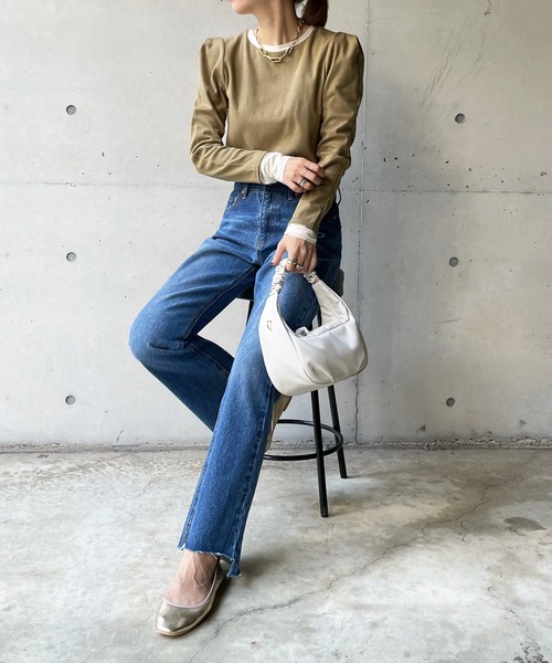 DouDou(ドゥドゥ)の「タックショルダーリブプルオーバー(Tシャツ/カットソー・レディース・ブラック/オリーブ/アイボリー・FREE)」の5枚目の写真