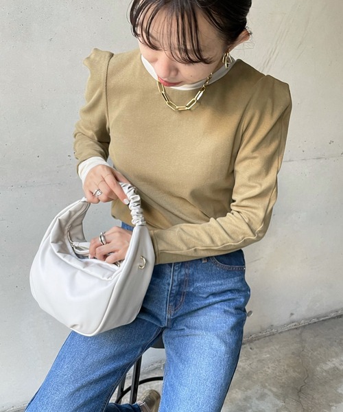DouDou(ドゥドゥ)の「タックショルダーリブプルオーバー(Tシャツ/カットソー・レディース・ブラック/オリーブ/アイボリー・FREE)」の13枚目の写真