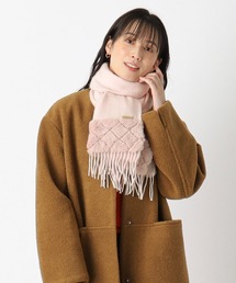 FURLA（フルラ）の「【WEB限定】ウール100％ フェイクファー付きマフラー（マフラー・レディース・ピンク系）」