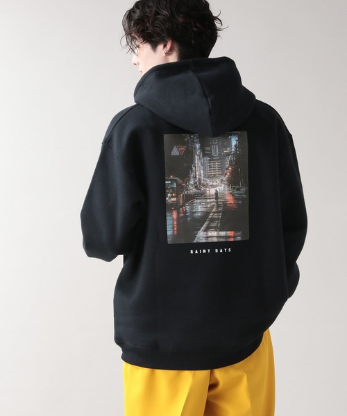 RAGEBLUE(レイジブルー)の「TOKYO NEON/フォトプリント裏起毛スウェットパーカー/256780(パーカー・メンズ・ブラック/ダークグリーン/レッド/オフホワイト・MEDIUM/LARGE)」の15枚目の写真