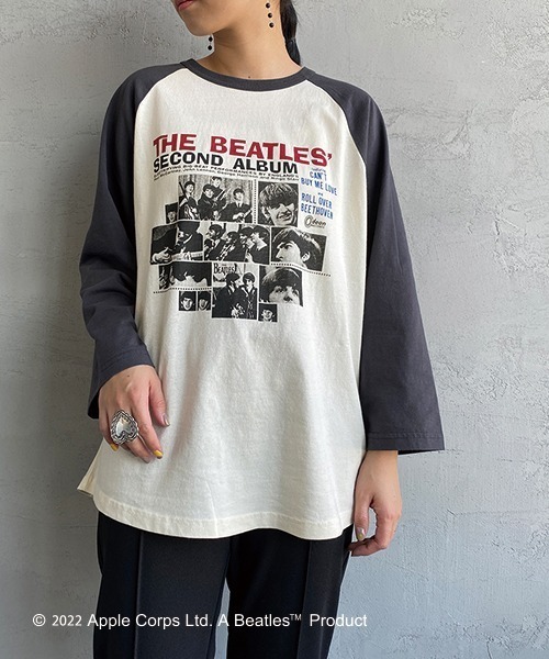 The Beatles（ザビートルズ）の「【WEB限定】[THE BEATLES/ザ ビートルズ] アルバムグラフィックプリント ラグランスリーブTシャツ（Tシャツ/カットソー・レディース・チャコールグレー/オフホワイト・M/L/XL）」の6枚目の写真
