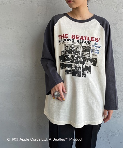 The Beatles（ザビートルズ）の「【WEB限定】[THE BEATLES/ザ ビートルズ] アルバムグラフィックプリント ラグランスリーブTシャツ（Tシャツ/カットソー・レディース・チャコールグレー/オフホワイト・M/L/XL）」の10枚目の写真